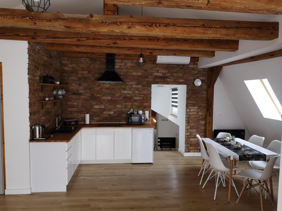 Apartament Attic Lägenhet Miedzyzdroje Exteriör bild